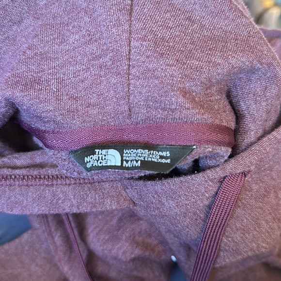 THE NORTH FACE maroon hoodie - Picture 5 of 5